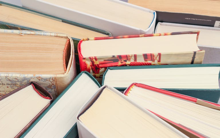 why you should be thrifting books instead of buying them at full price